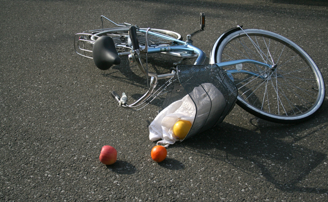 自転車 自 損 事故